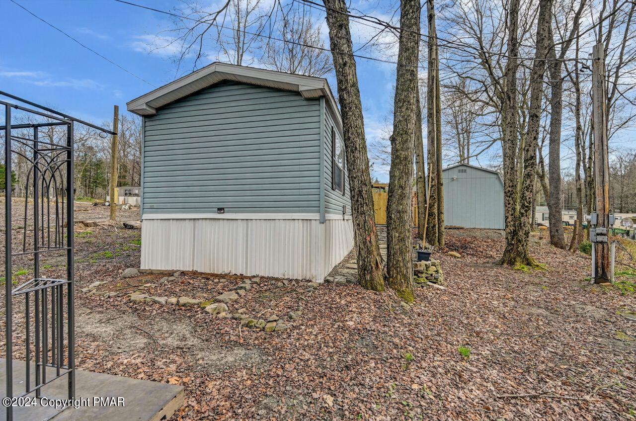117 Rustic Road
