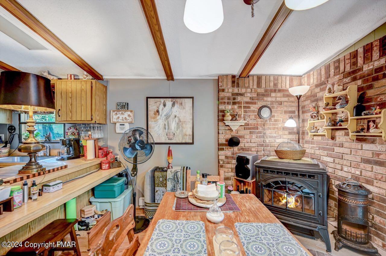 8118 Acorn Court