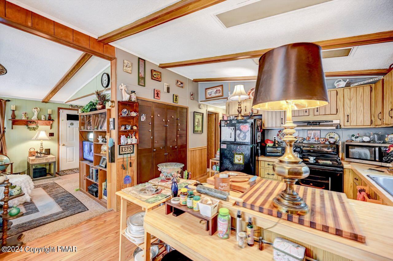 8118 Acorn Court
