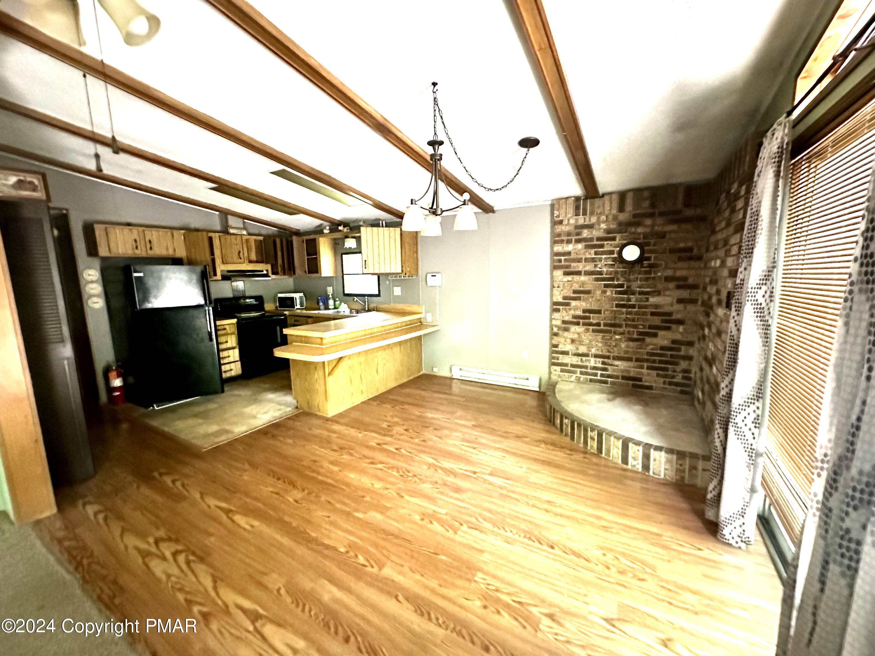 8118 Acorn Court