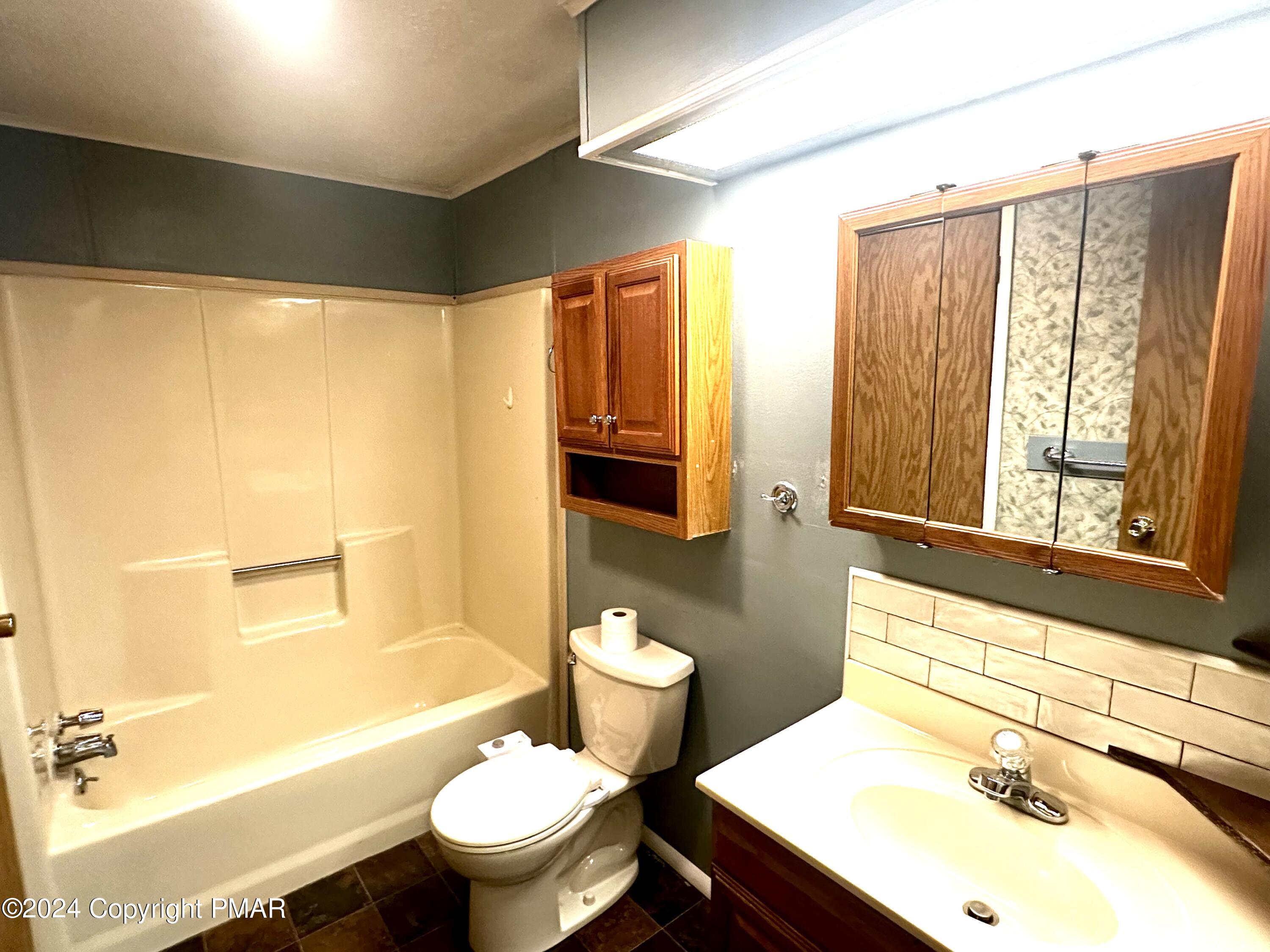 8118 Acorn Court