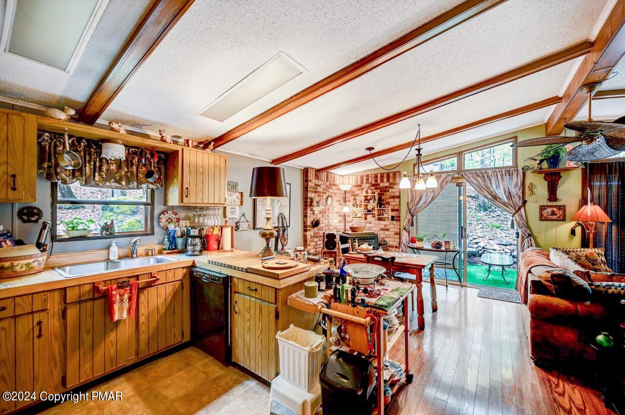 8118 Acorn Court