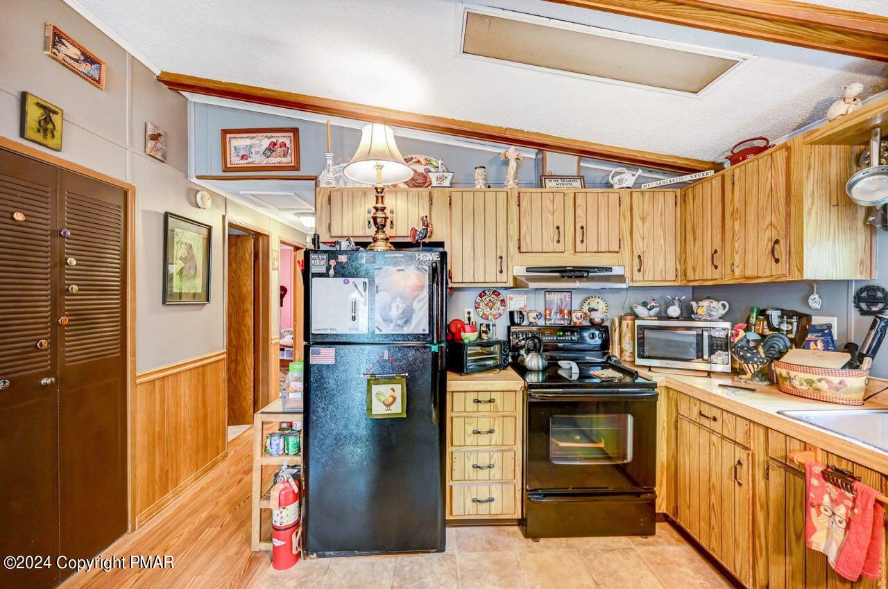 8118 Acorn Court