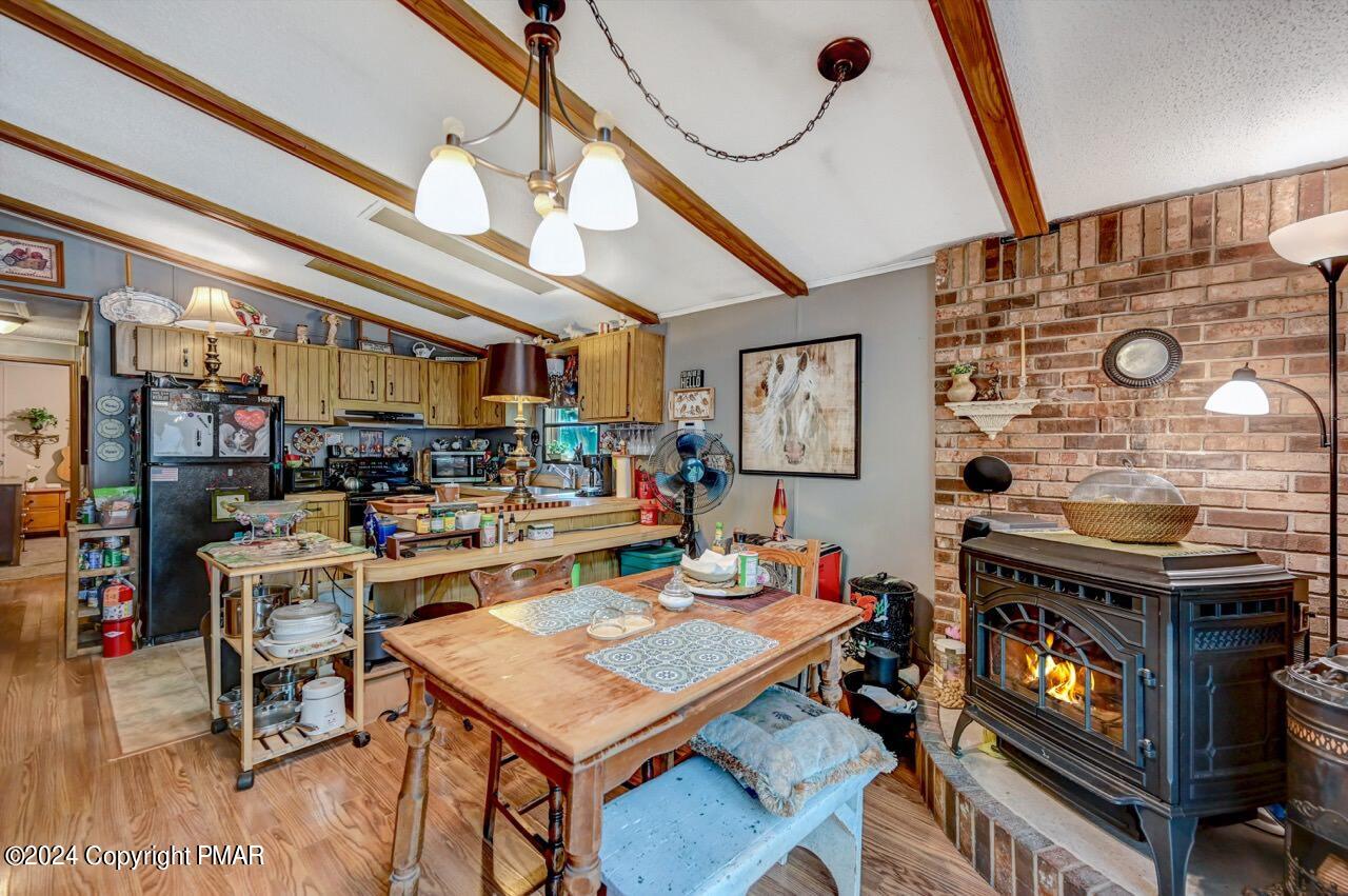 8118 Acorn Court