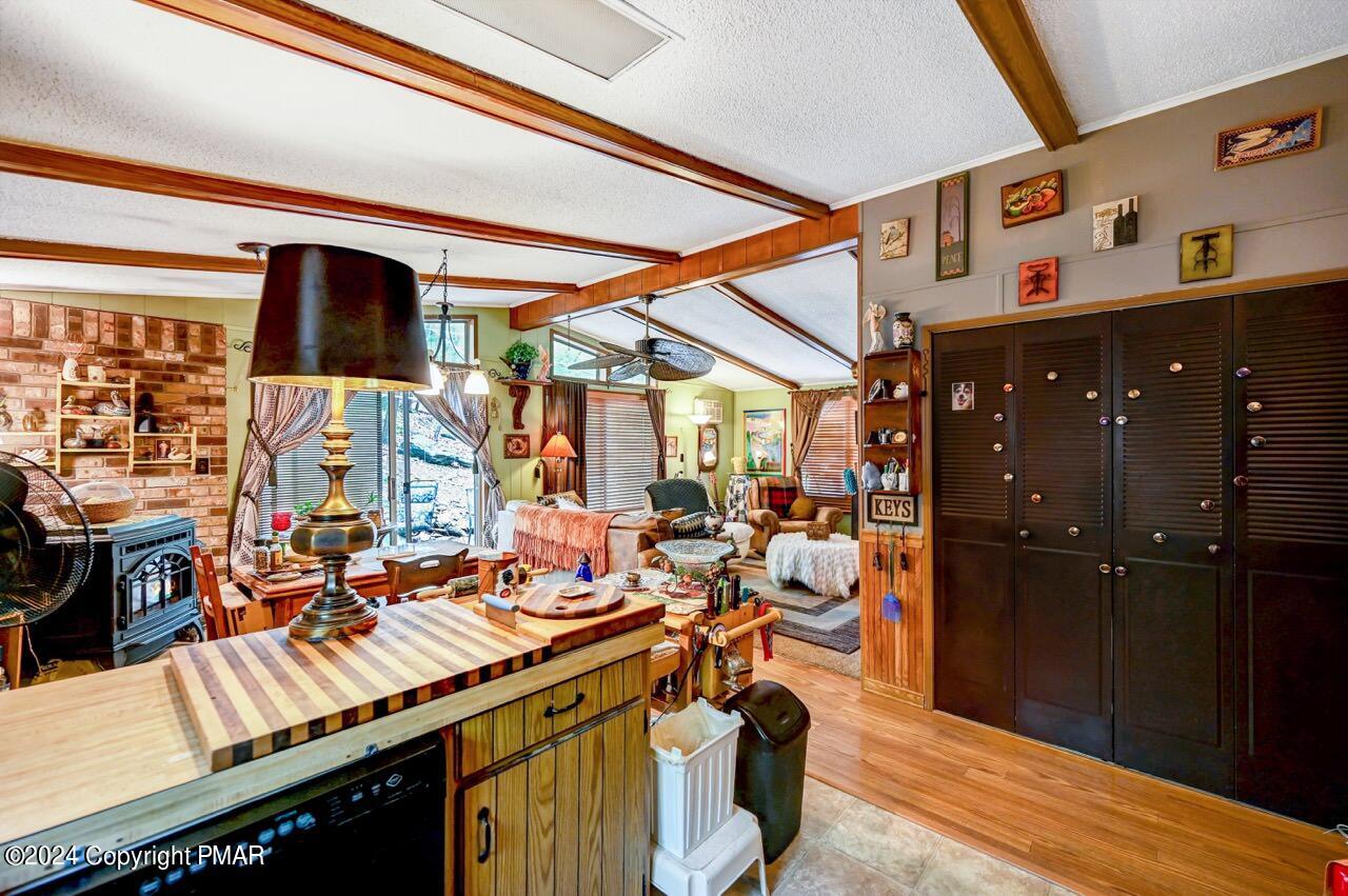 8118 Acorn Court