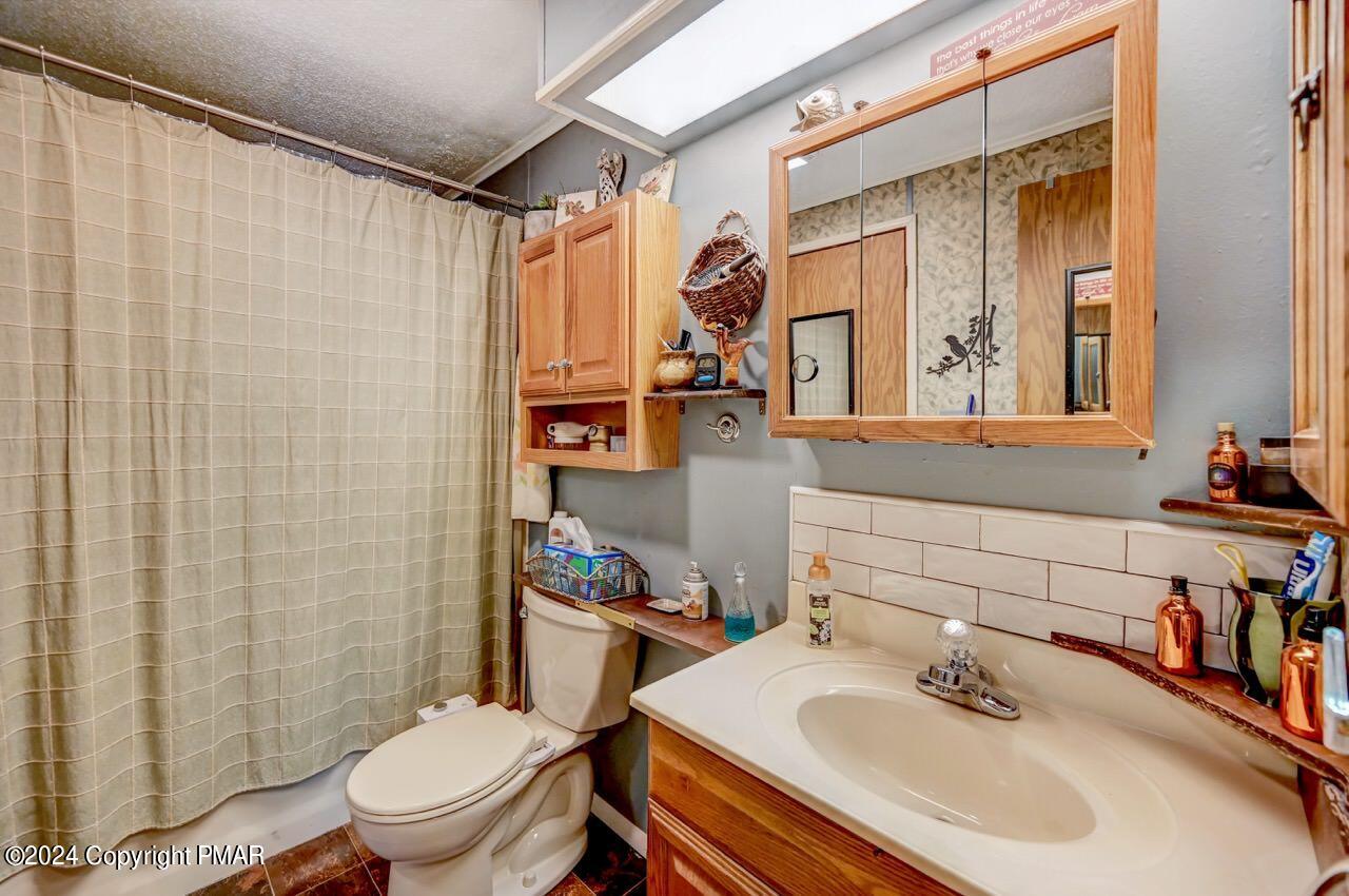 8118 Acorn Court