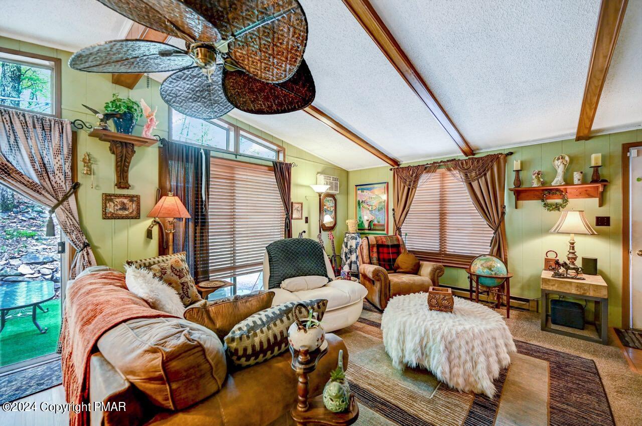 8118 Acorn Court
