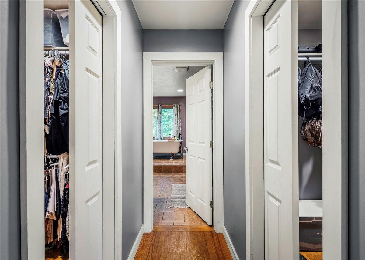 1079 Marshalls Creek Road