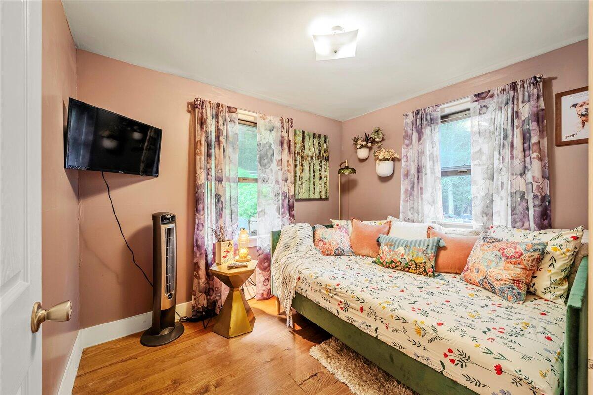 1079 Marshalls Creek Road