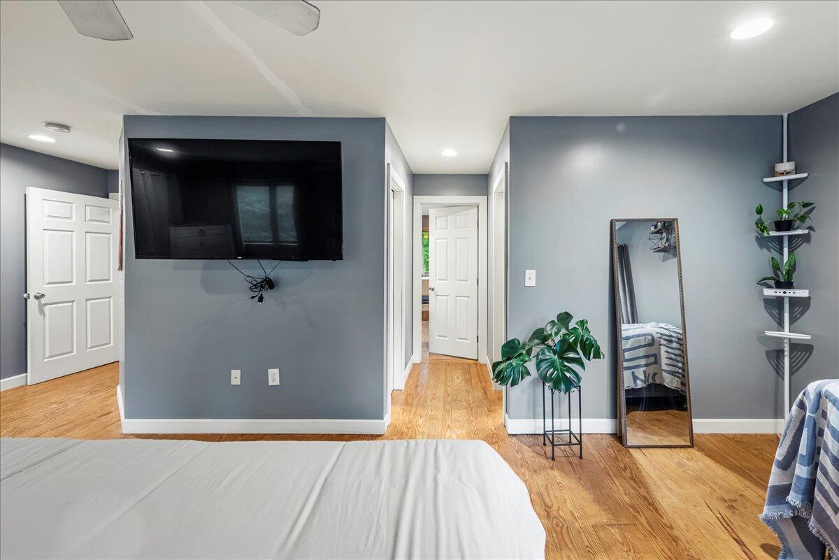 1079 Marshalls Creek Road