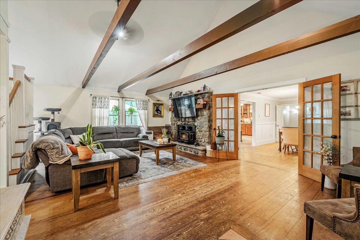 1079 Marshalls Creek Road