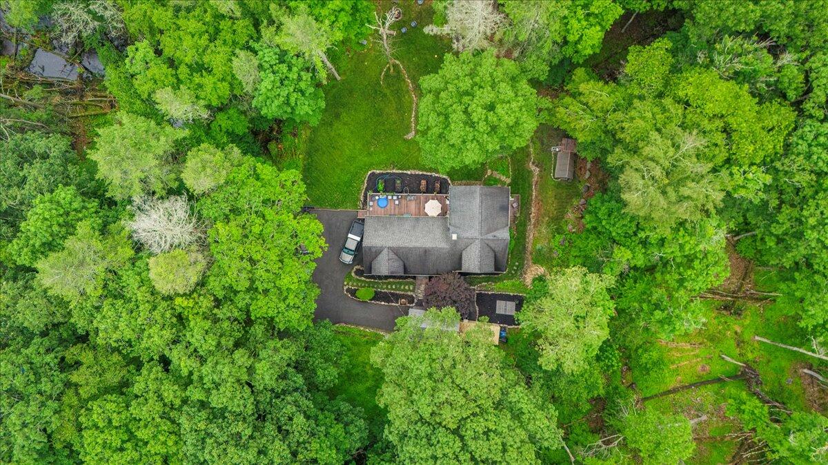 1079 Marshalls Creek Road