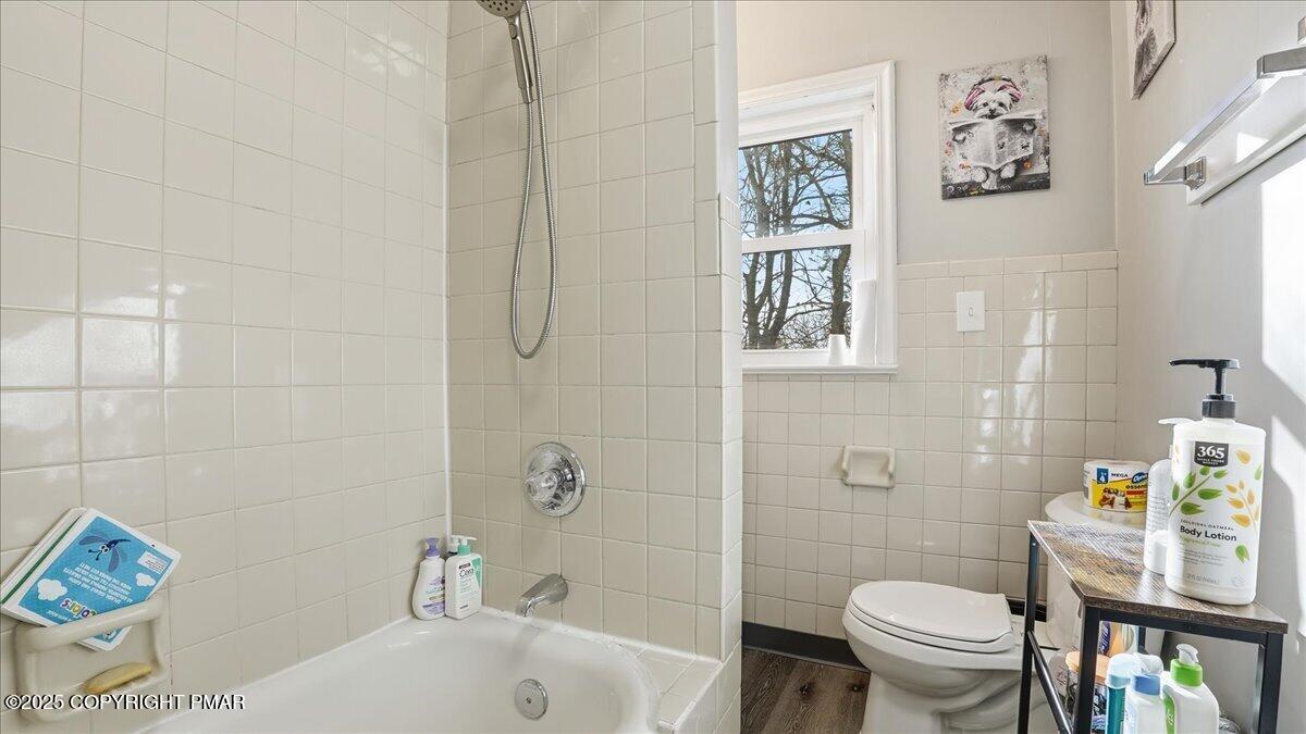 109 Pen Argyl Street