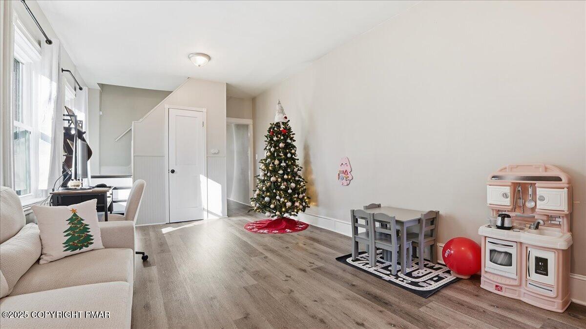 109 Pen Argyl Street