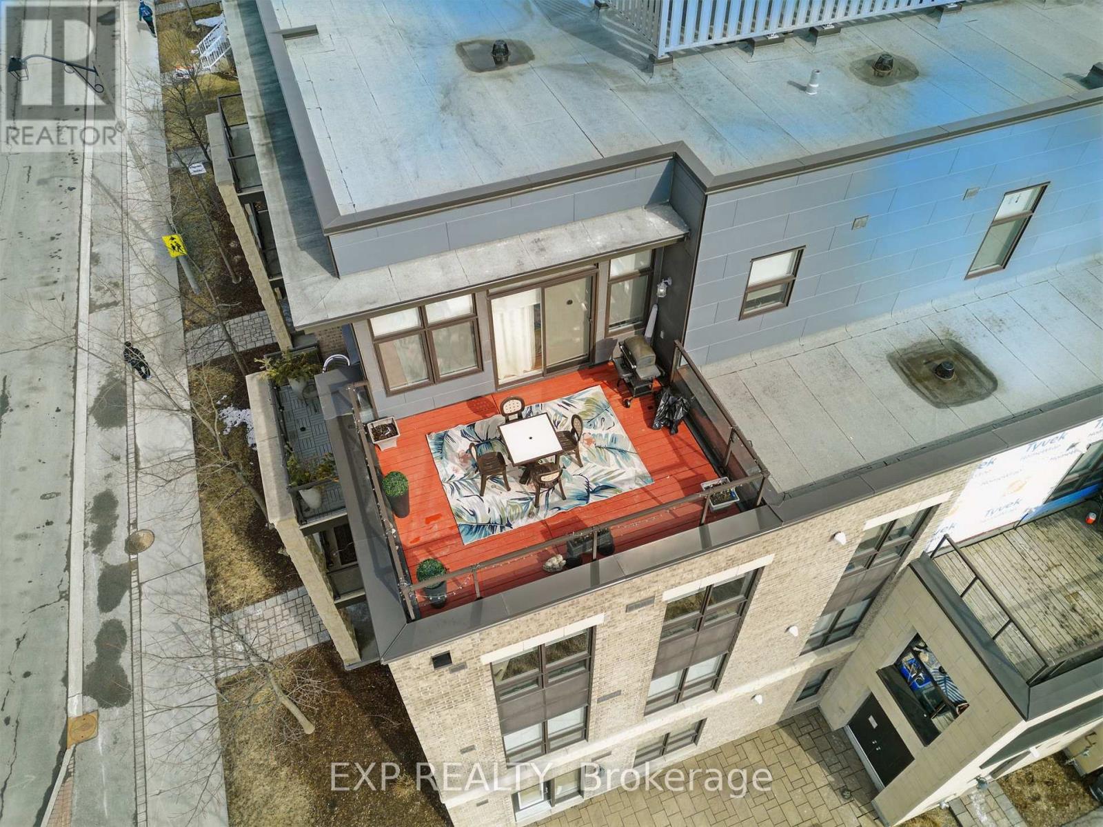402 - 760 CHAPMAN MILLS DRIVE