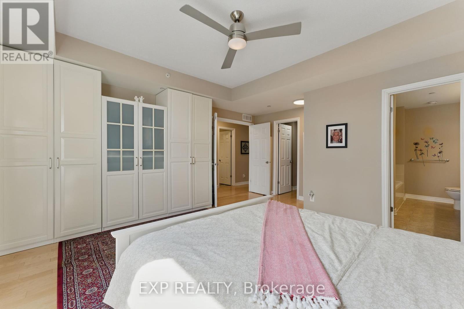 402 - 760 CHAPMAN MILLS DRIVE