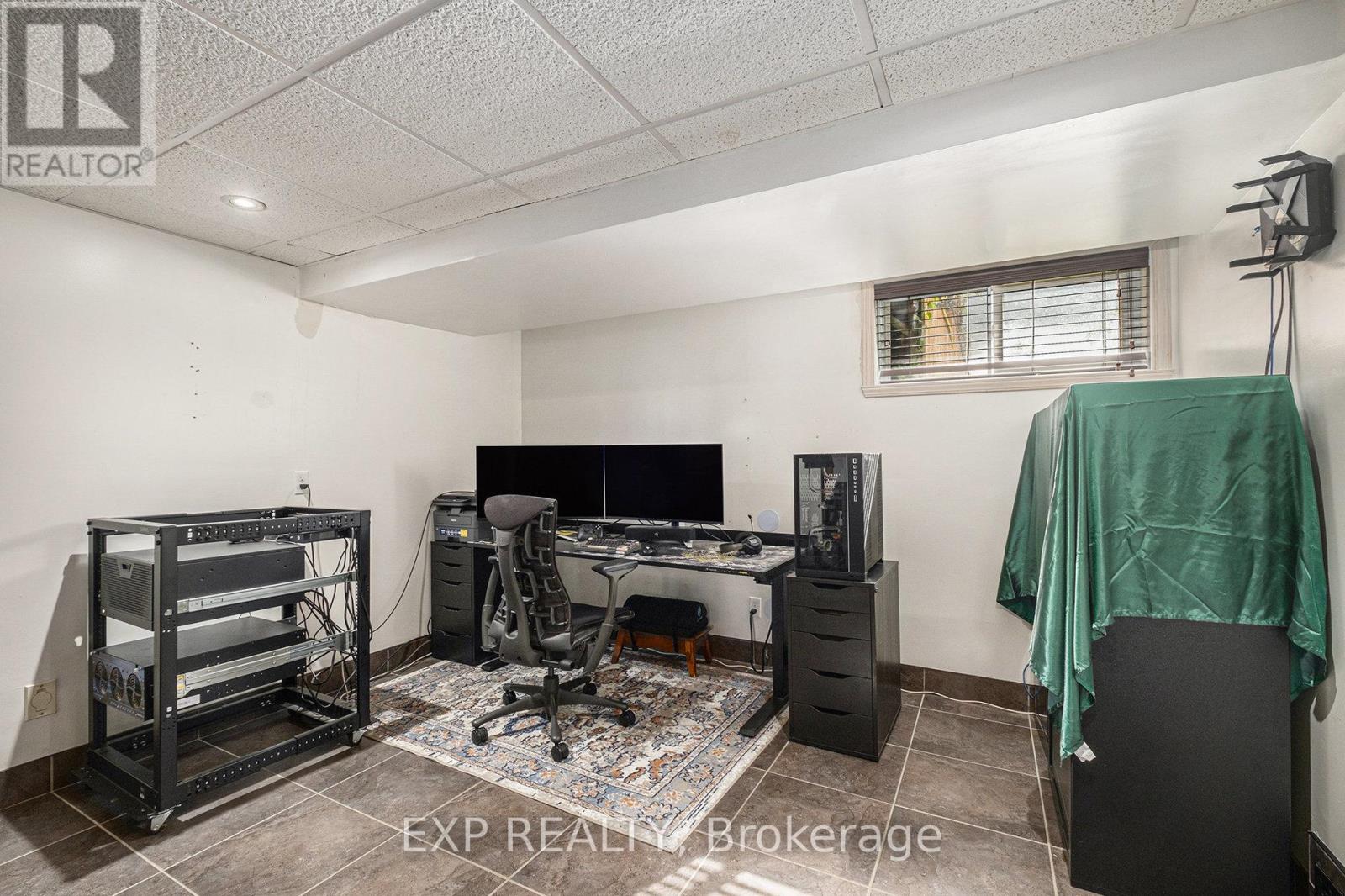 16 LANDRIAULT AVENUE