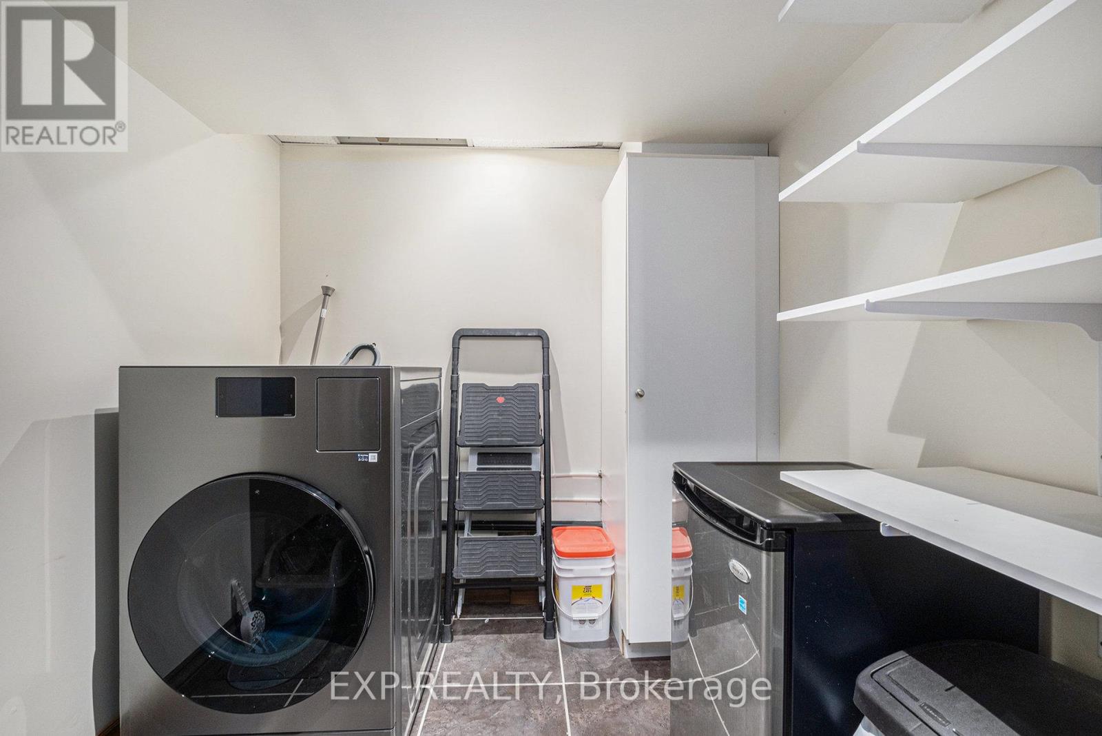 16 LANDRIAULT AVENUE