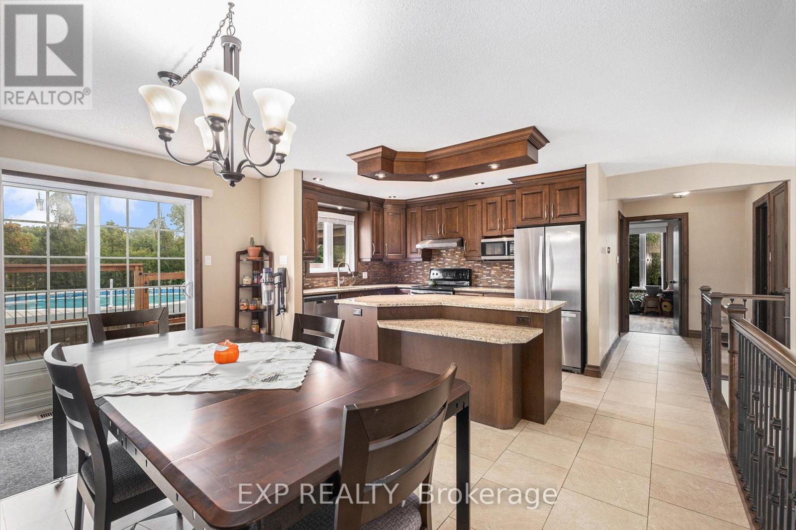 16 LANDRIAULT AVENUE