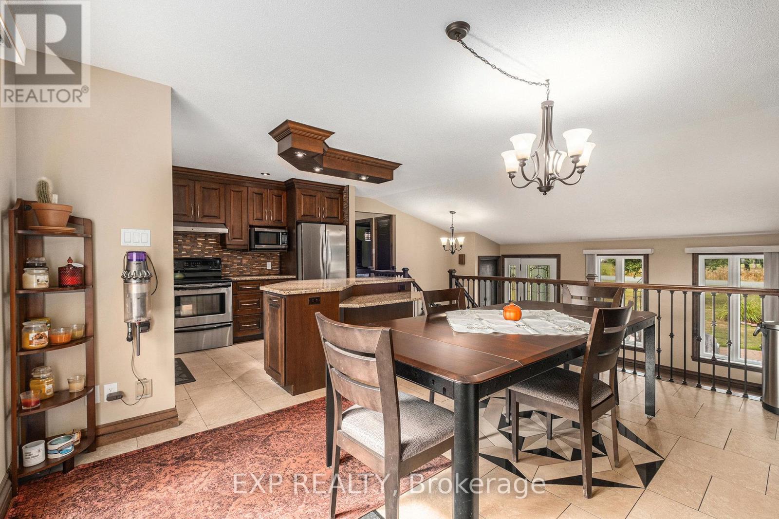 16 LANDRIAULT AVENUE