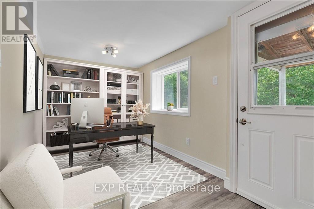 14-16 CLOTHIER STREET W