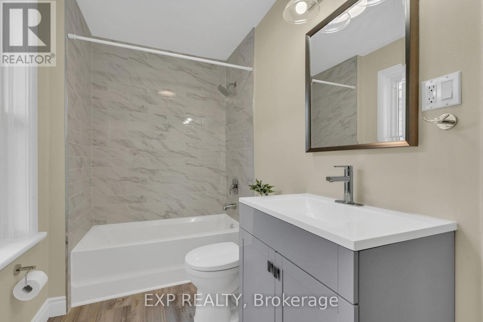 14-16 CLOTHIER STREET W