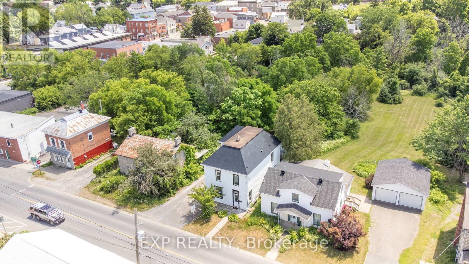 14-16 CLOTHIER STREET W