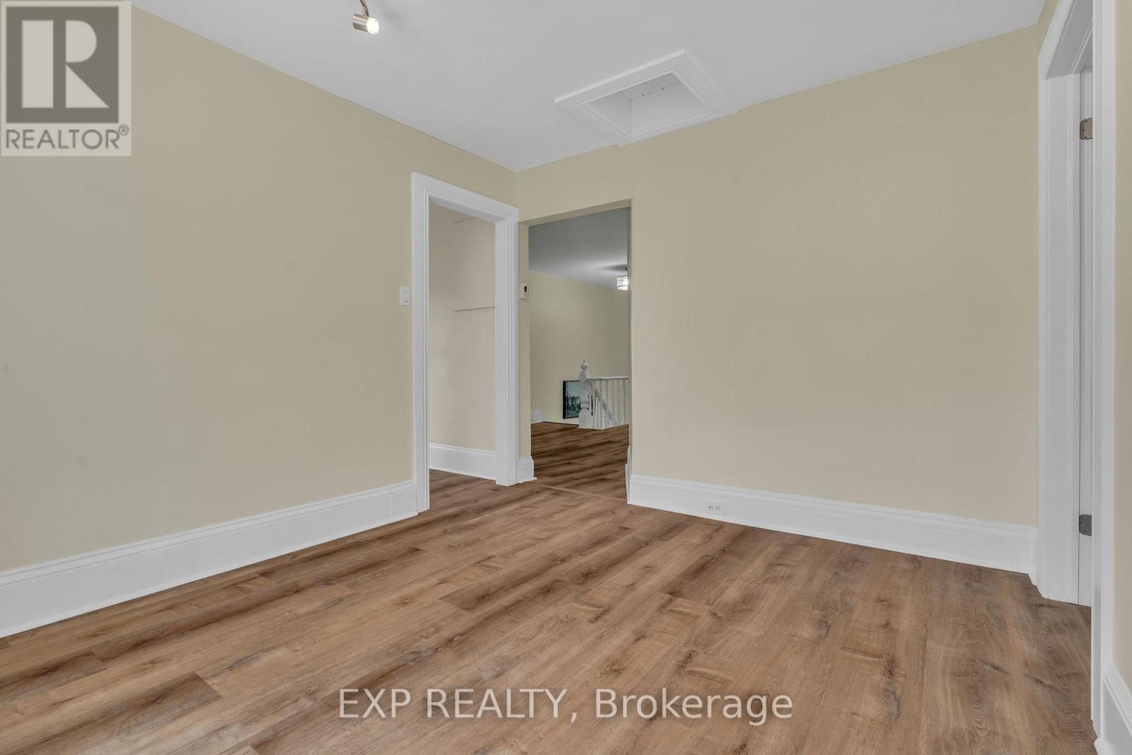 14-16 CLOTHIER STREET W