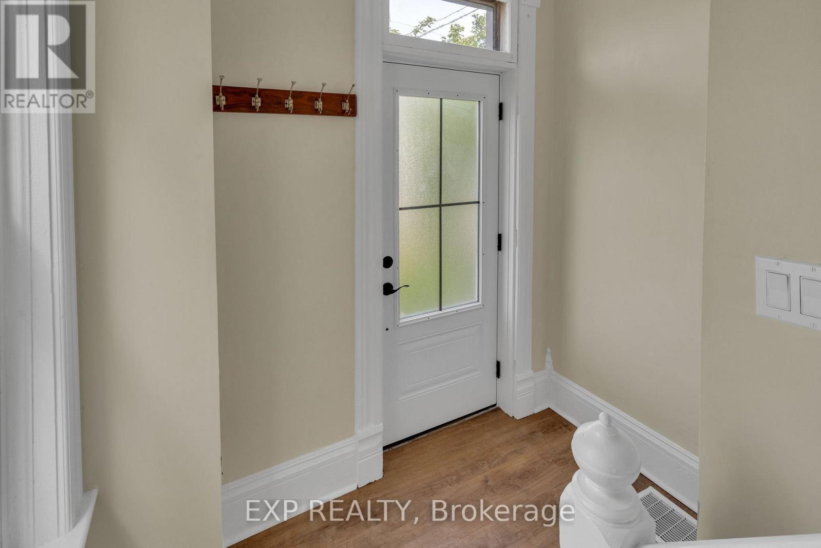 14-16 CLOTHIER STREET W