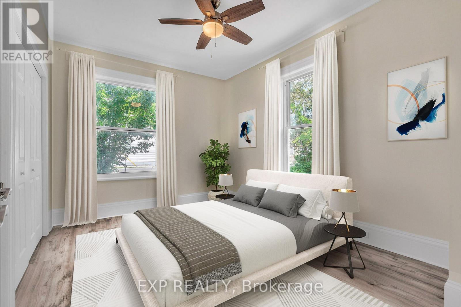 14-16 CLOTHIER STREET W