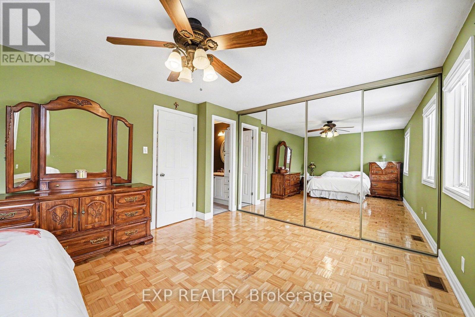 100 - 1145 D'ERABLE PLACE