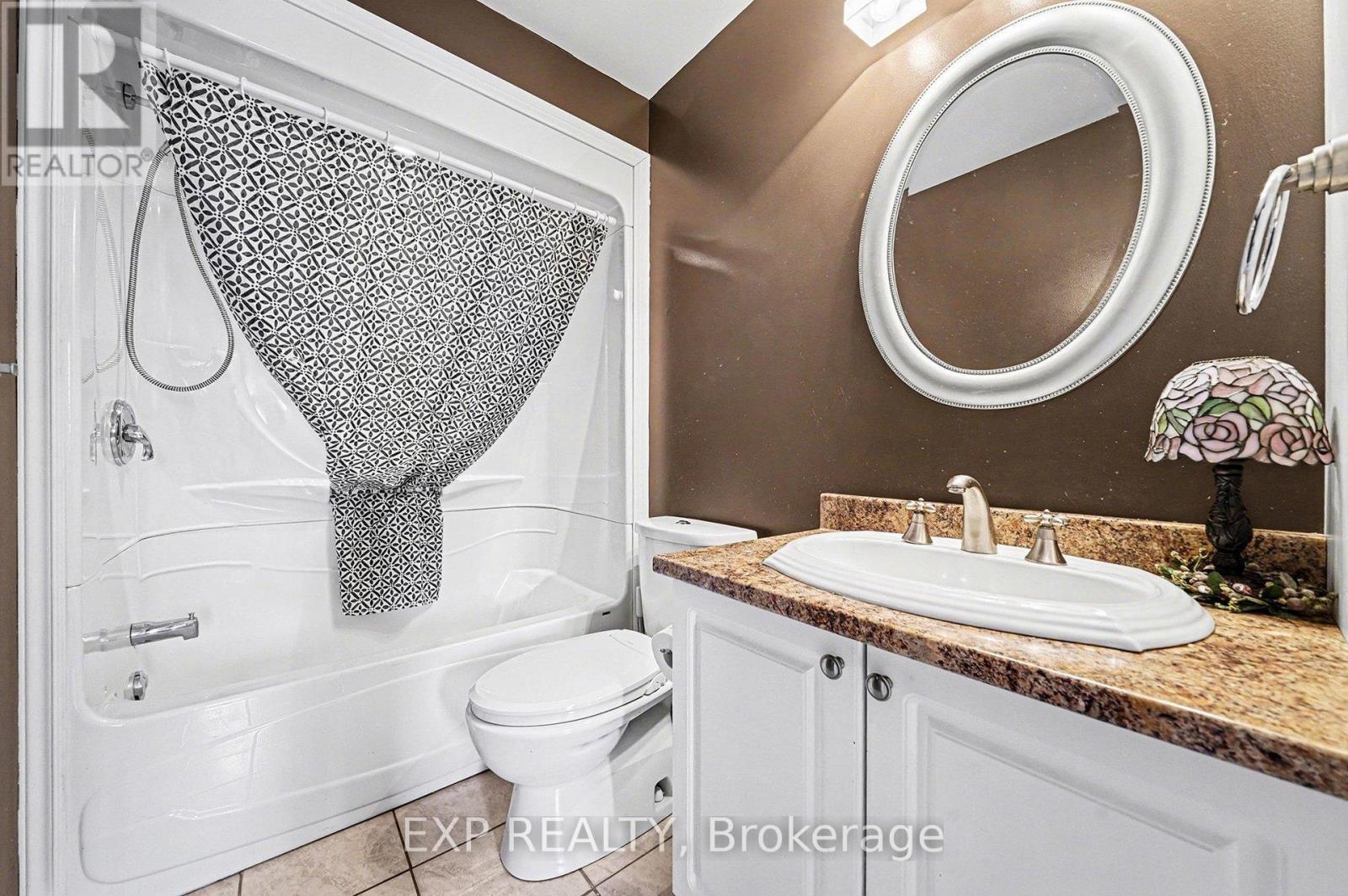 100 - 1145 D'ERABLE PLACE