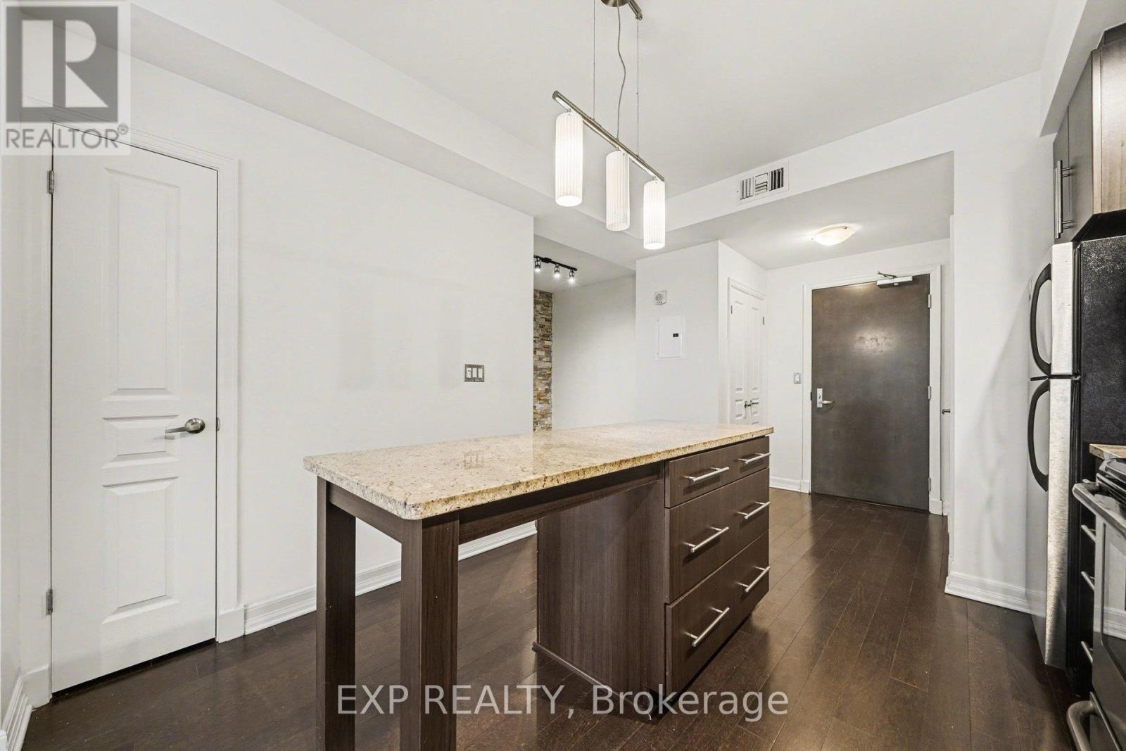 510 - 238 BESSERER STREET