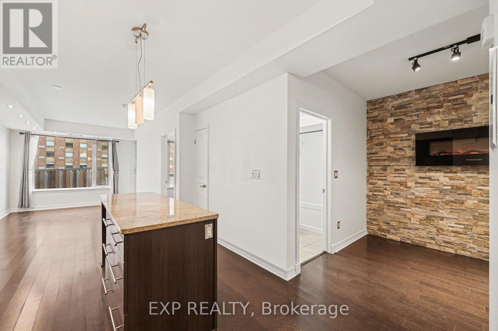 510 - 238 BESSERER STREET