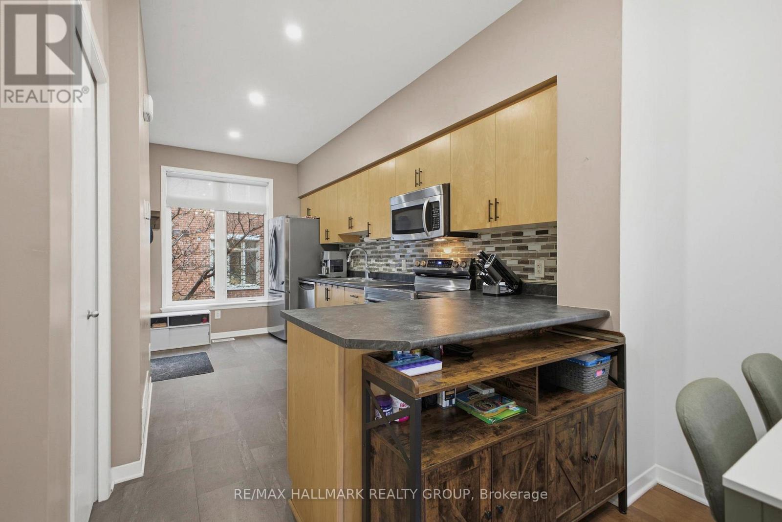 5 - 795 MONTREAL ROAD