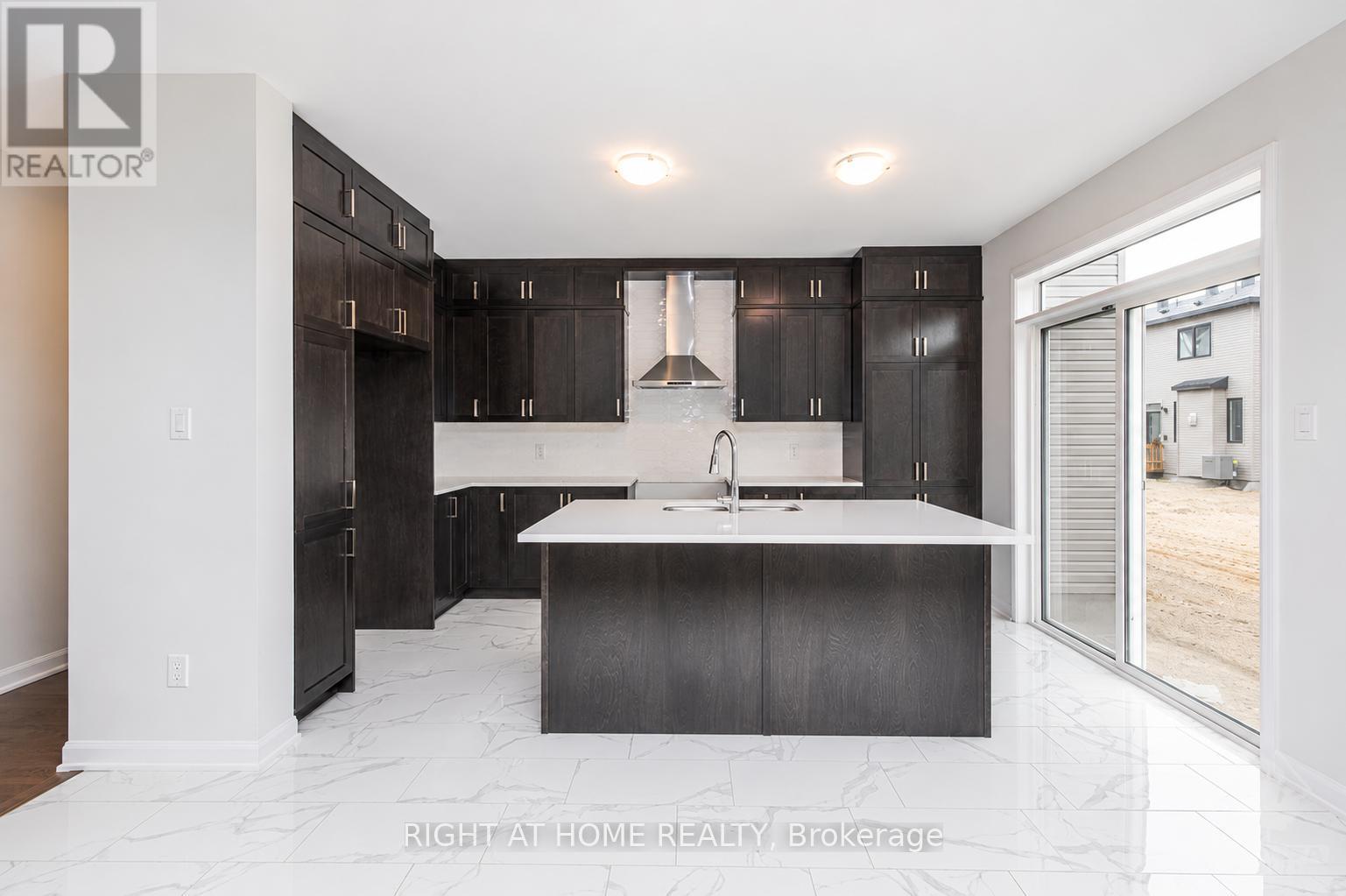 182 LYNN COULTER STREET