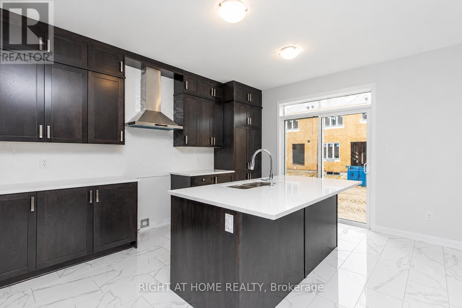 182 LYNN COULTER STREET