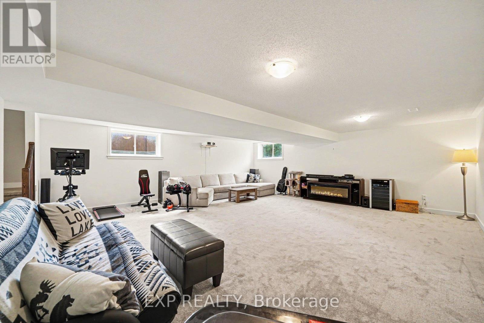 41 NETTLE CRESCENT
