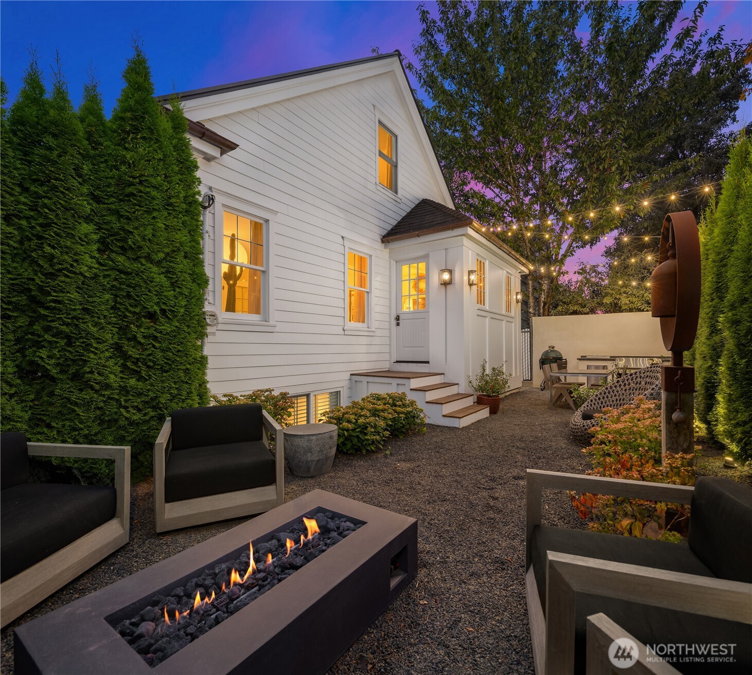 2400 E Louisa Street