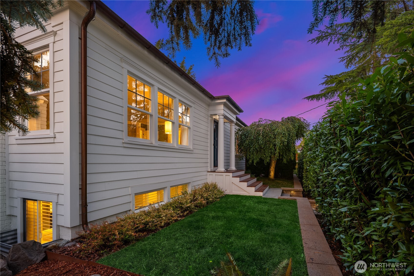 2400 E Louisa Street