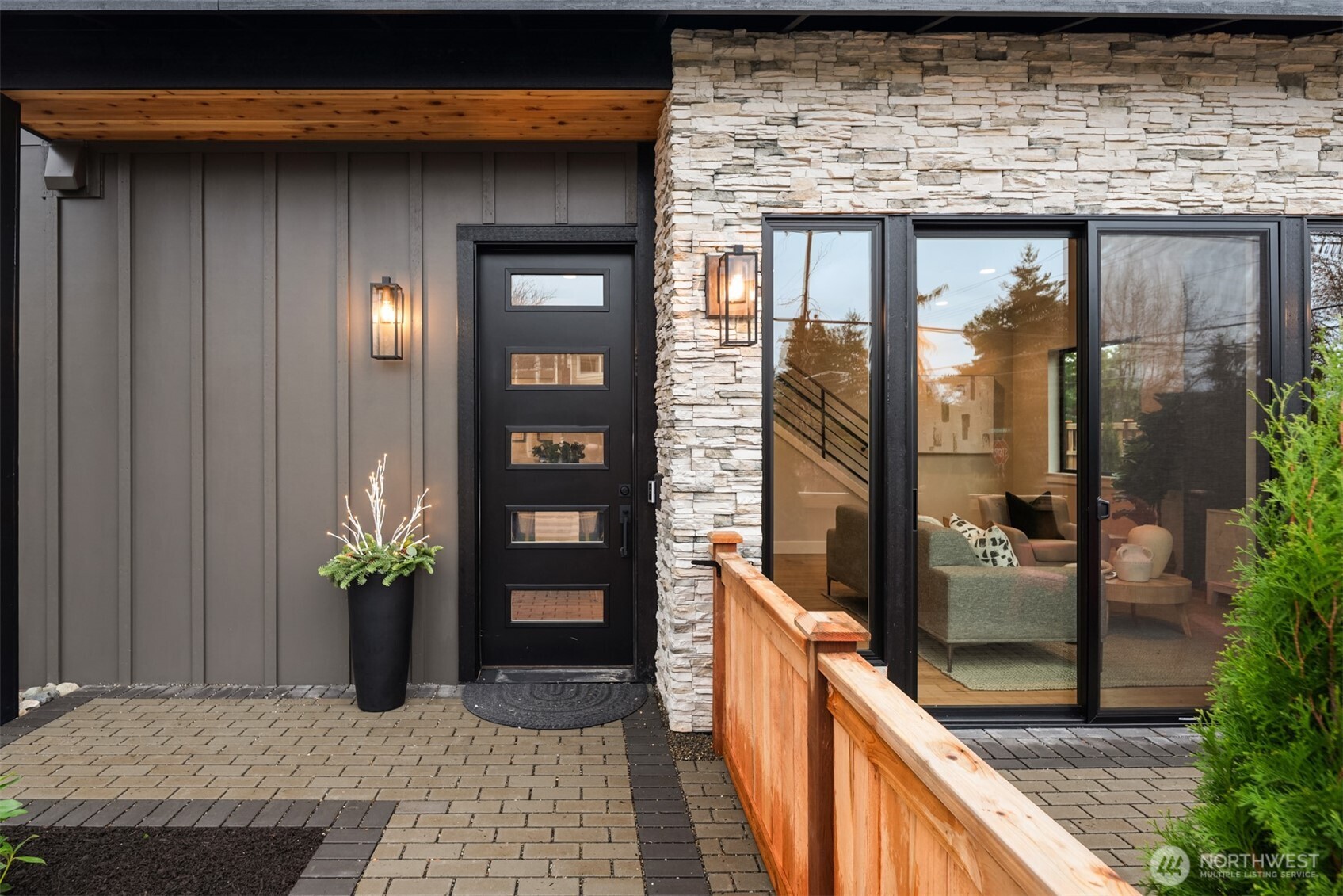 10805 NE 60th Street