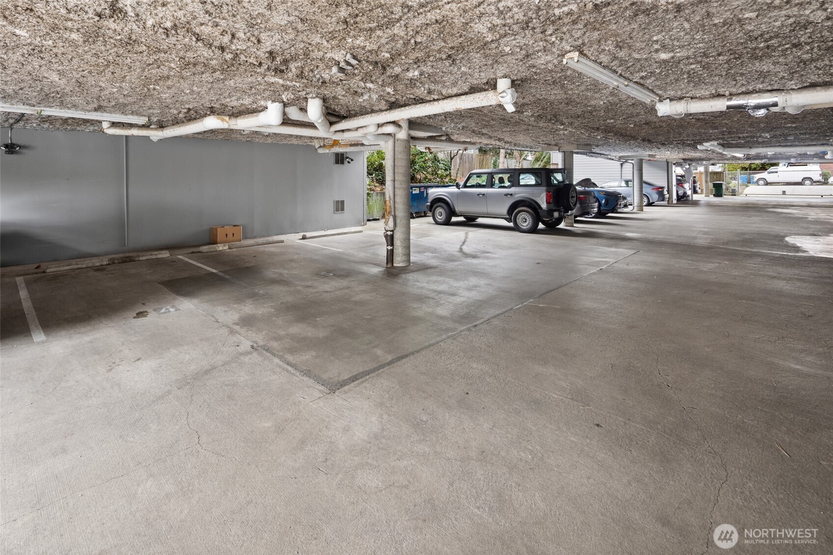 5901 Phinney Avenue N Unit: 206