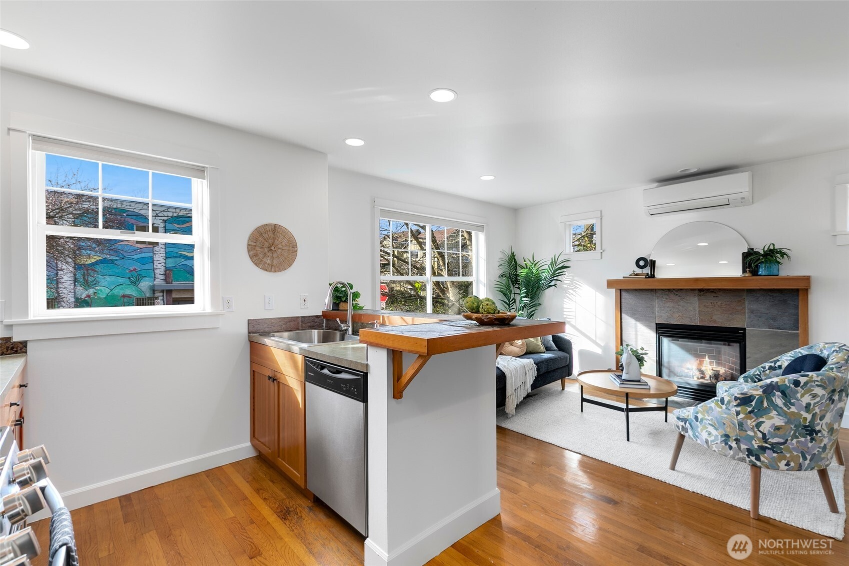 2101 E Jefferson Street