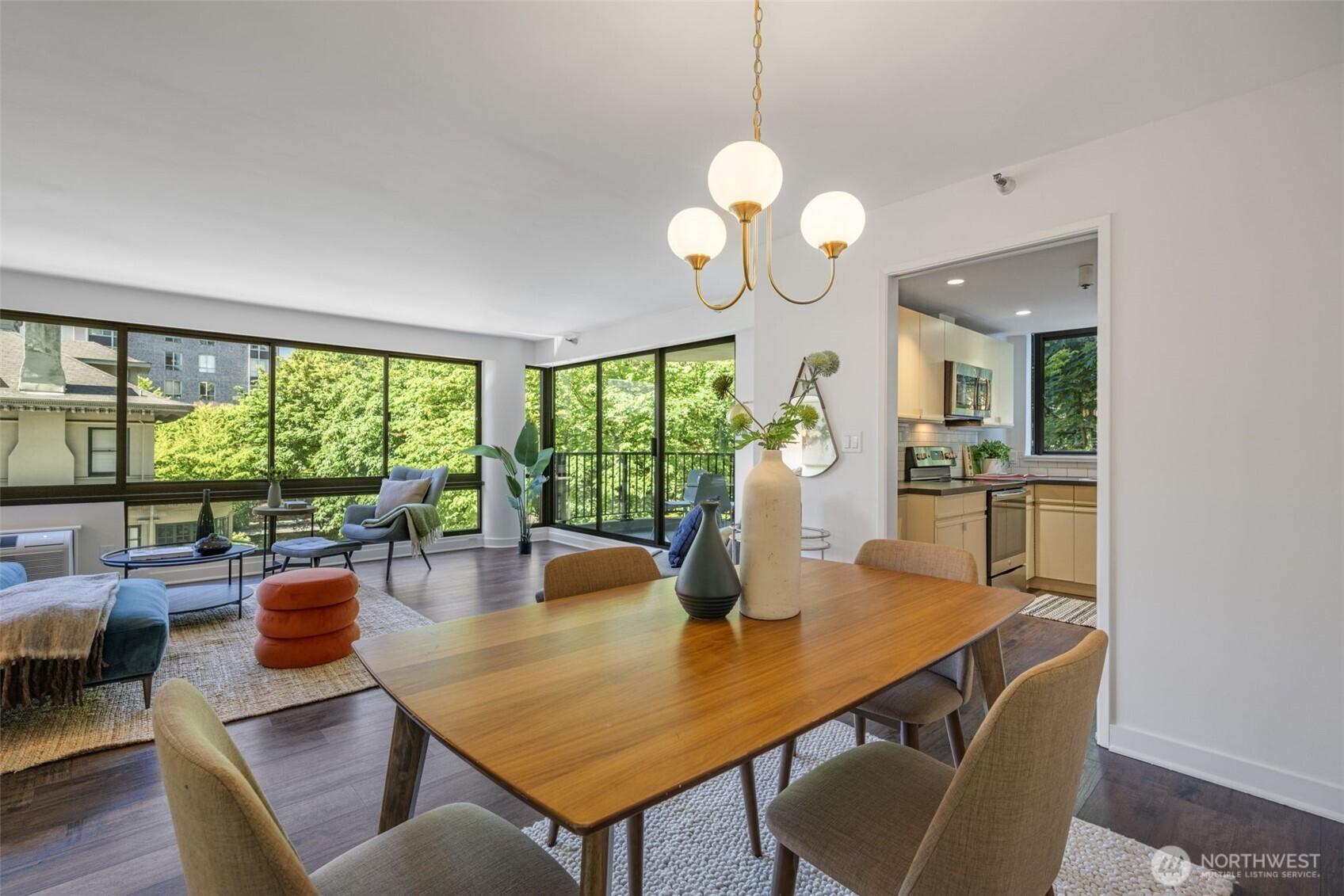 1120 Spring Street Unit: 202