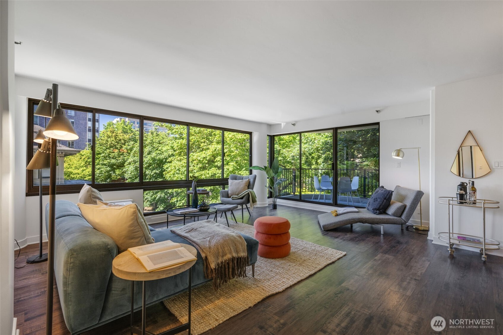 1120 Spring Street Unit: 202