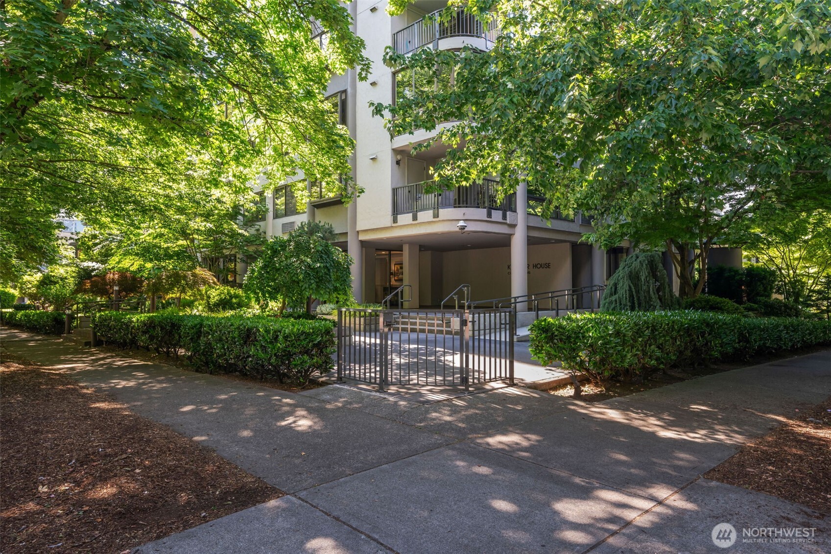 1120 Spring Street Unit: 202