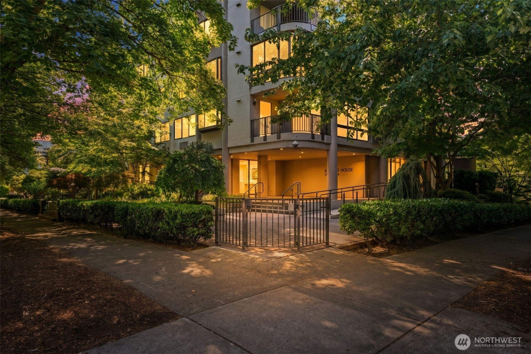 1120 Spring Street Unit: 202