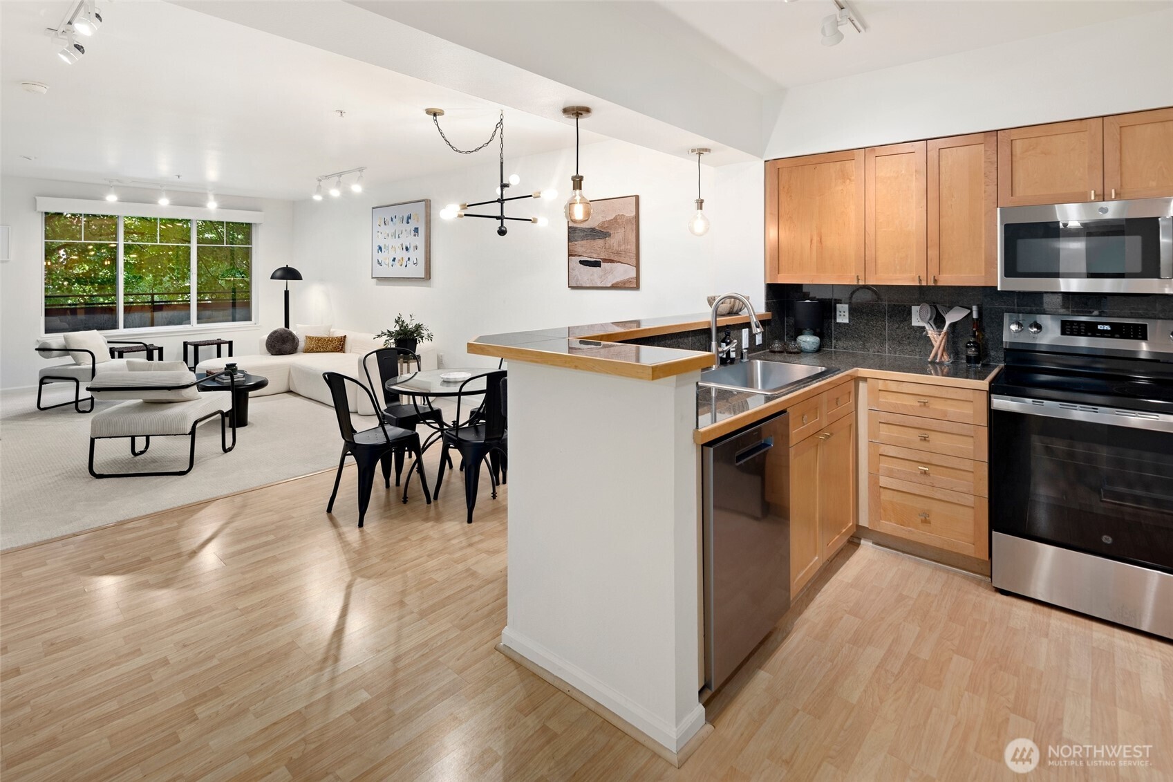 1525 NW 57th Street Unit: 202