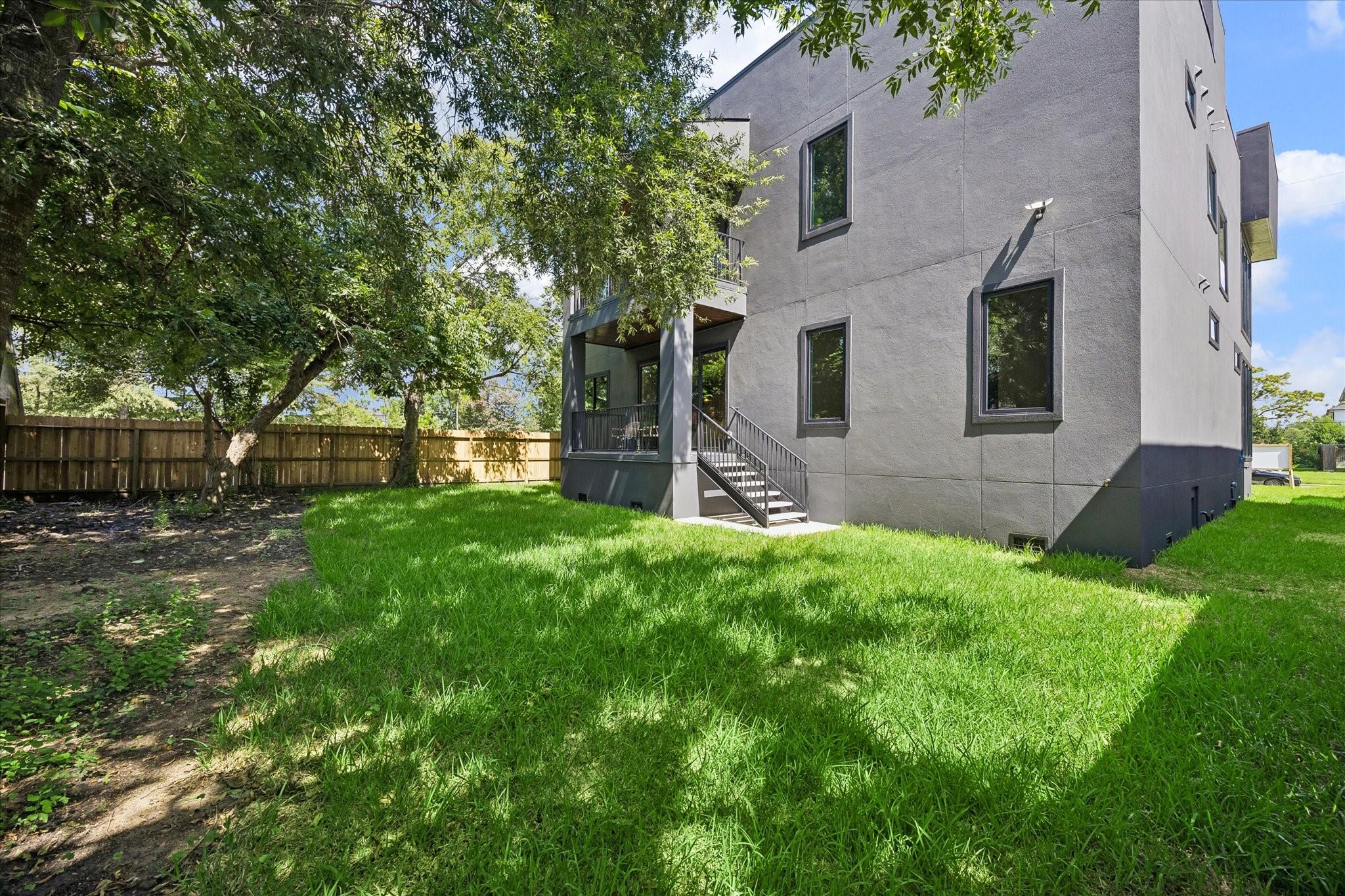 4629 Pine Street