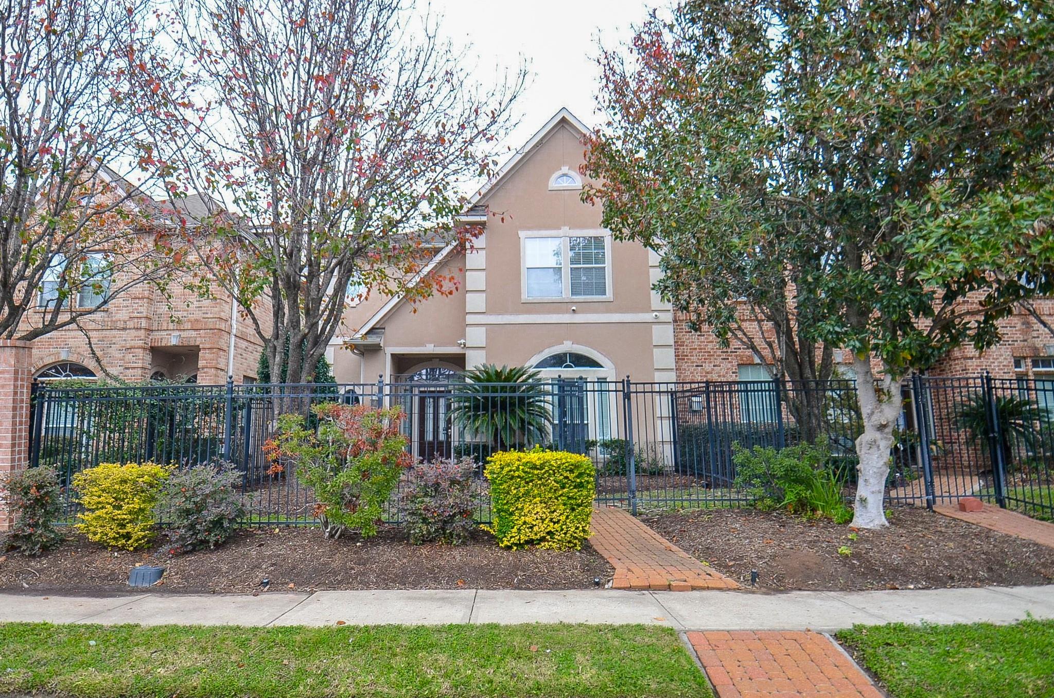 13511 Brookbluff Lane